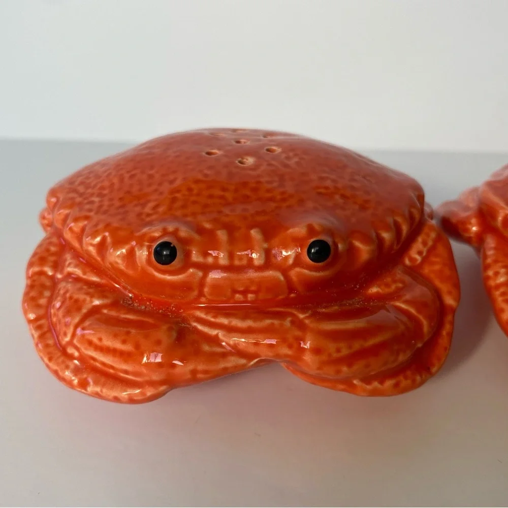 Crab Salt And Pepper Shakers Ceramic Red Orange EUC Beach Ocean Nautical Sea